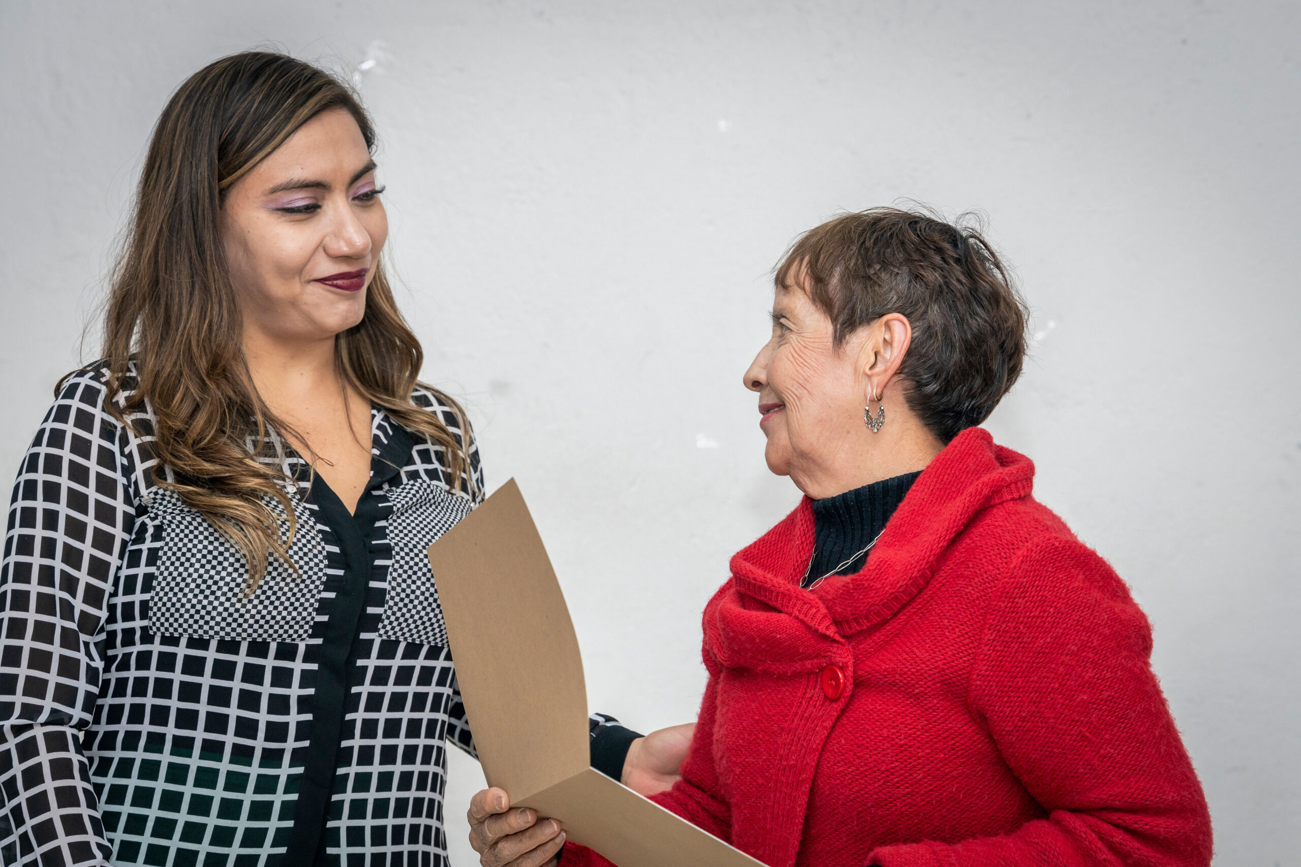 Plan Vital: Finanzas y Tecnología para Mayores – Inclusión Socioeconómica